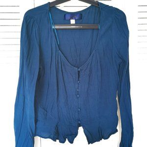 dark green short shirt